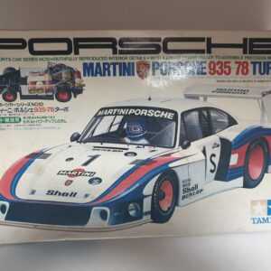 Maquette Porsche 935 78 Turbo 1/24 Tamiya déja commencée