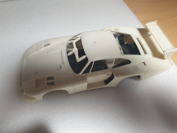 Maquette Porsche 935 78 Turbo 1/24 Tamiya déja commencée – Image 6