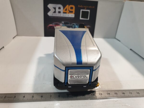 Surfaceuse Olympia 2009 Miniature – Image 6