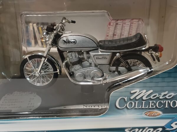 Norton Commando Solido 1/18 – Image 2