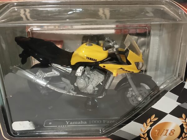 Yamaha 1000 Fazer Majorette 1/18 – Image 2