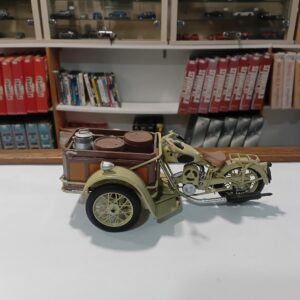 Peugeot Triporteur 55 TN 1952 1/18 Solido