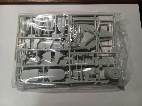 Maquette Hawker Sea Fury Pionner 2 1/72 – Image 3