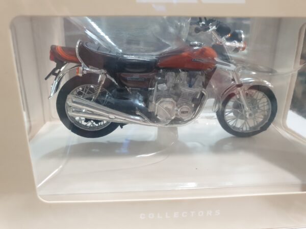 Kawasaki Z900 1973 Marron et Orange 1/18 Norev