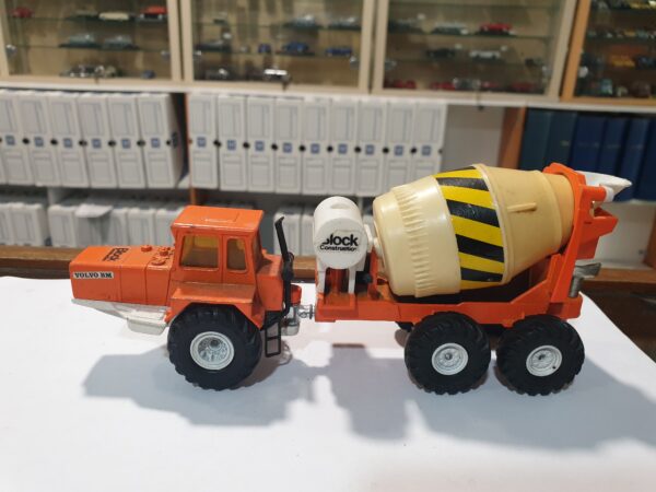Volvo BM 860 S Whit Rapier Mixer Conscatola Corgi Toys 1156