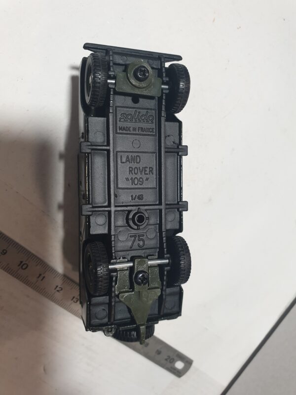 Land Rover 1978 Solido boite plexis – Image 8