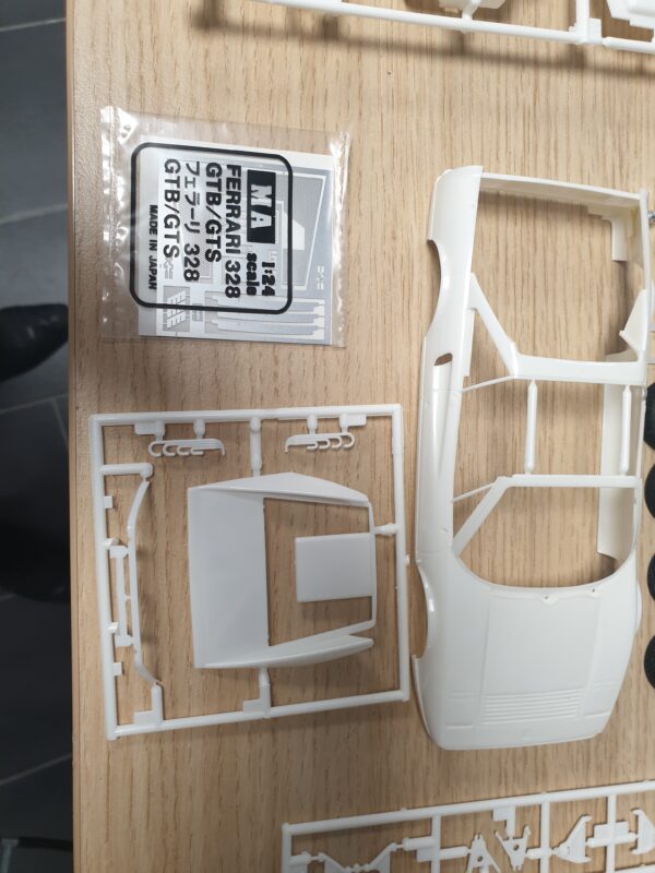 Maquette Ferrari 328 GTS Hasegawa 1/24 - non complète – Image 9