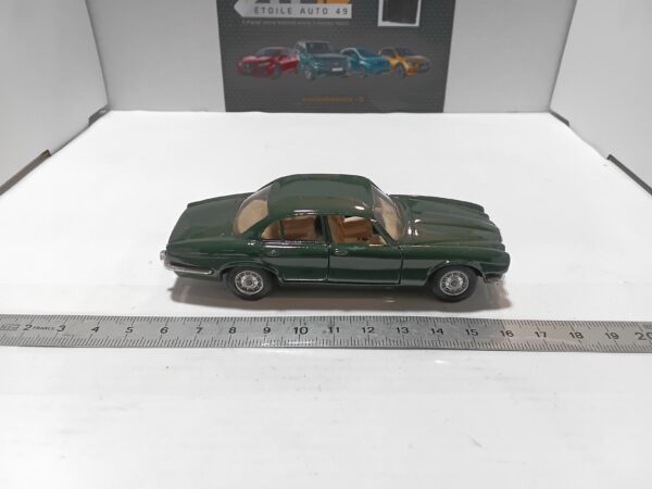 Jaguar XJ 12 Solido 1/43 – Image 4
