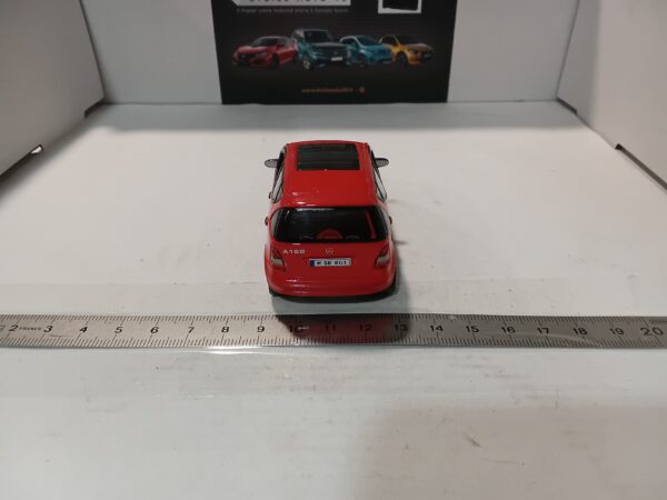 Mercedes Classe A 160 Schuco 1/43 – Image 3