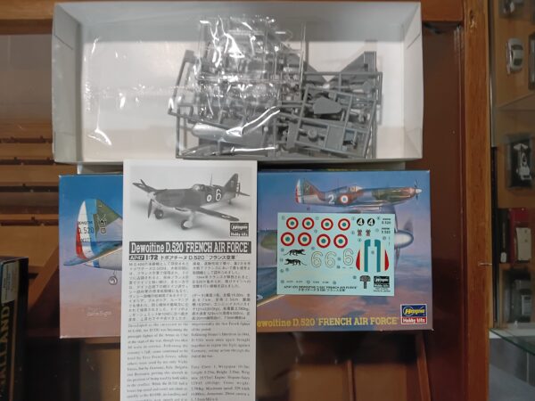 Maquette Dewoitine D520 French Air Force Hasegawa 1/72 – Image 2