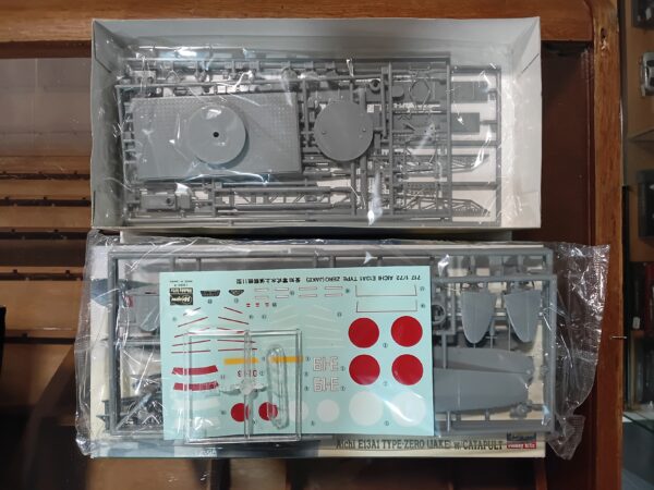 Maquette Aichi E13A1 Type-Zero (Jake) w/Catapult Hasegawa 1/72 – Image 2