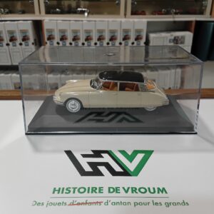 Citroën DS 19 Beige Universal Hobbies 1/43