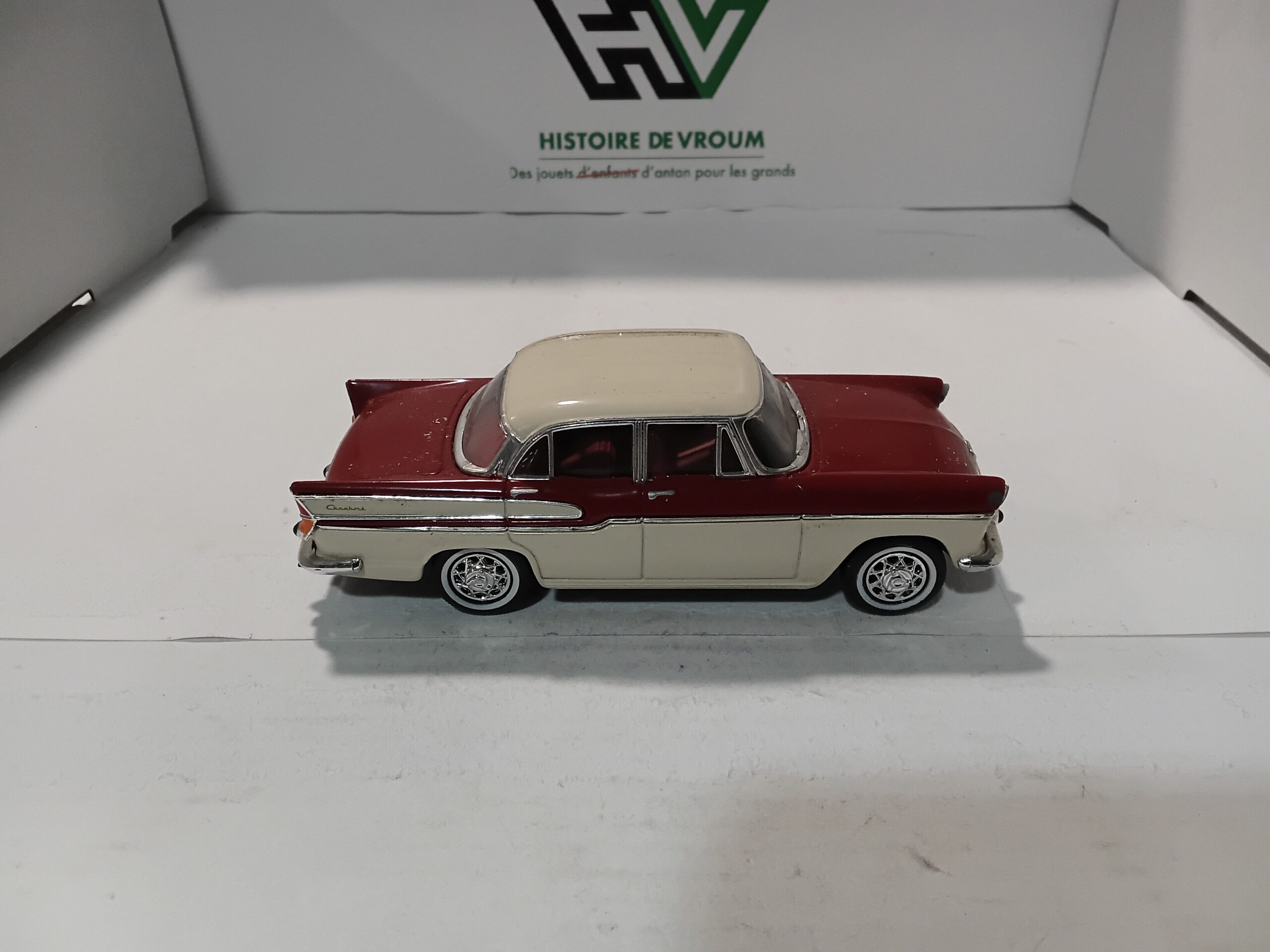 Simca Chambord 1958 Solido 1/43 – Image 4