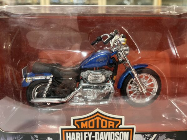 Harley Davidson XLH Sportster 1200 Maisto 1/18 – Image 2