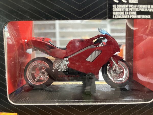 Honda NR Maisto 1/18 – Image 3