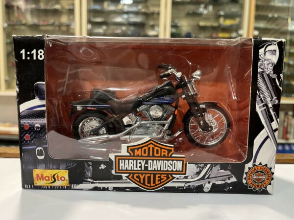 Harley Davidson FXSTSB Bad Boy Maisto 1/18