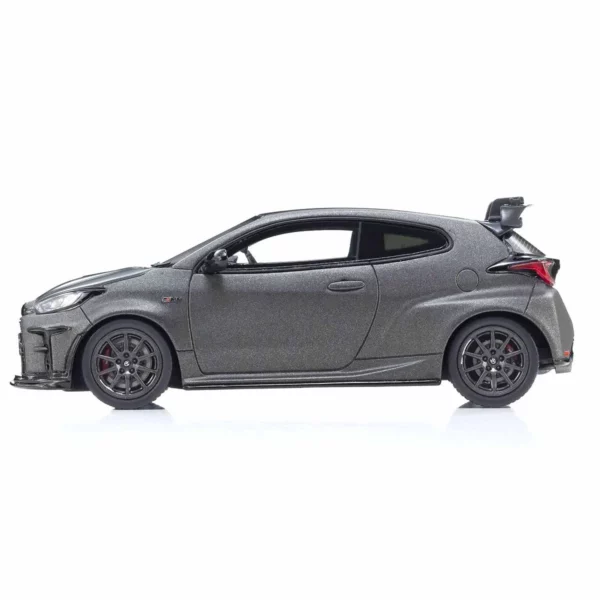 Toyota GRMN Yaris Circuit Package Gris 1/43 Kyosho – Image 4