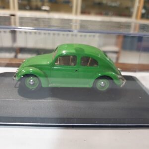 Volkswagen Coccinelle Verte Vitesse 1/43 (Pare choc avant cassé)
