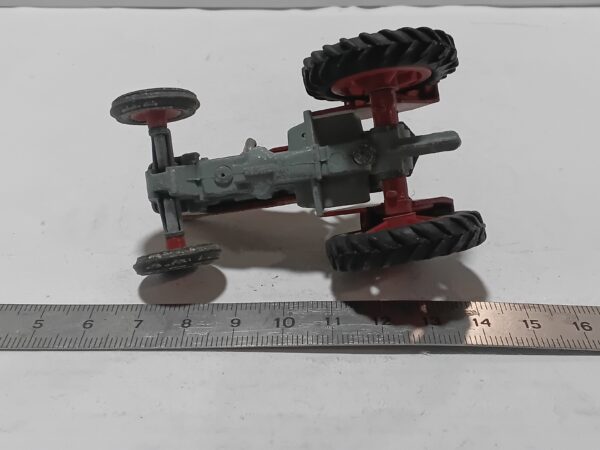 Tracteur Massey Ferguson 165 Corgi n°66 – Image 5