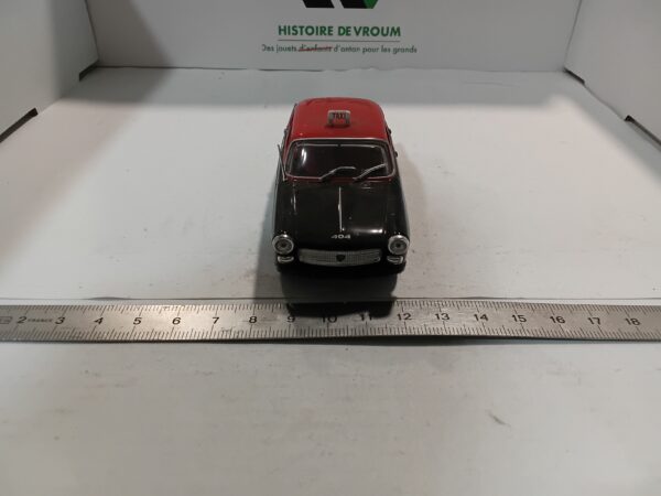 Peugeot 404 Taxi G7 Altaya 1/43 – Image 2