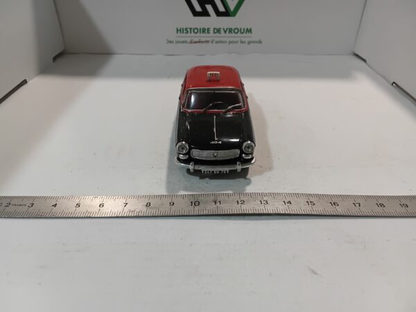 Peugeot 404 Taxi G7 1/43 Altaya – Image 2