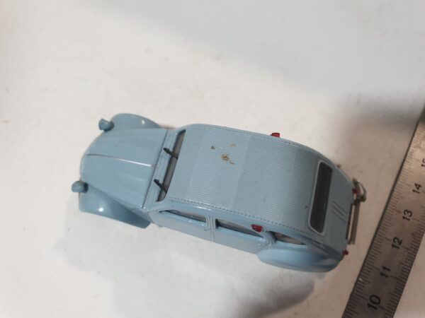 Citroen 2 CV AZAM 1/43 Bleue ( pare choc AR cassé ) – Image 7