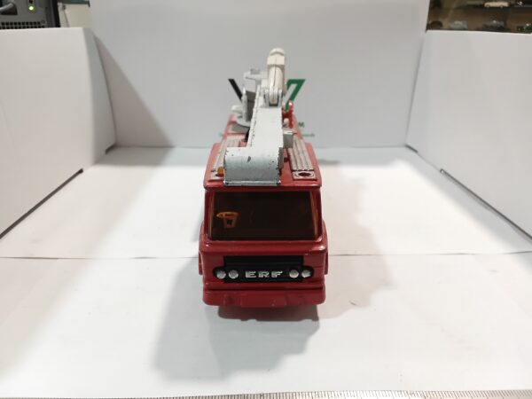 Camion de Pompier K-39 Snorkel Fire Engine 1979 Matchbox 1/50 – Image 2
