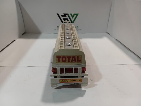 Tracteur Ford LTS 1973 et Citerne Articulated Tanker Total 1973 Matchbox – Image 3