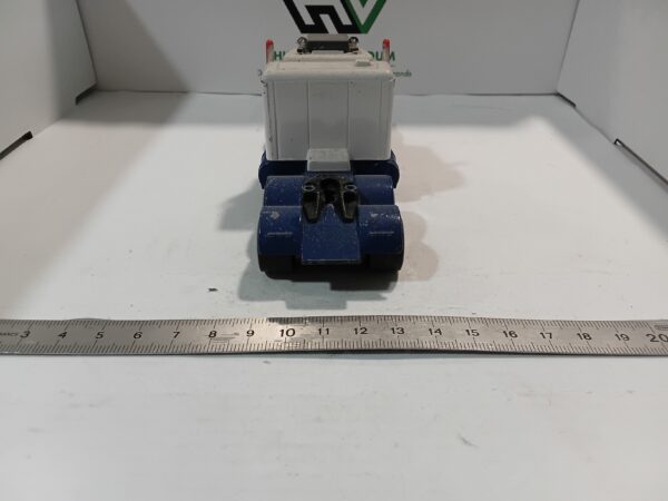 Peterbilt Truck 1978 Matchbox Super Kings – Image 3