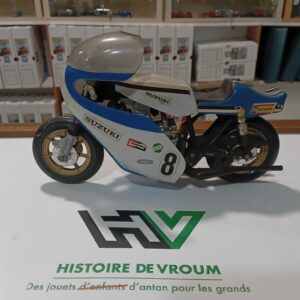 Moto Suzuki n°8 Polistil 1/12 (2)