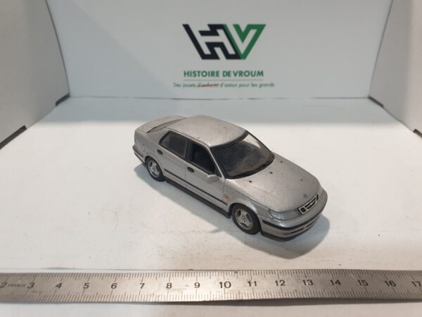 Saab 9-5 1/43 (Manque rétroviseur gauche) – Image 2