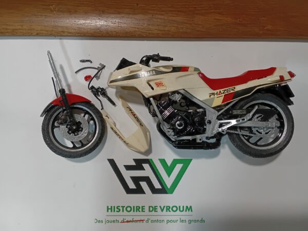 Maquette Moto Yamaha Phazer FZ250 Genesis 1/12 (à restaurer)