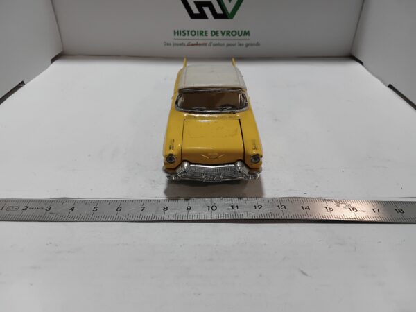 Cadillac Eldorado Biarritz 1957 Jaune Solido 1/43 – Image 2