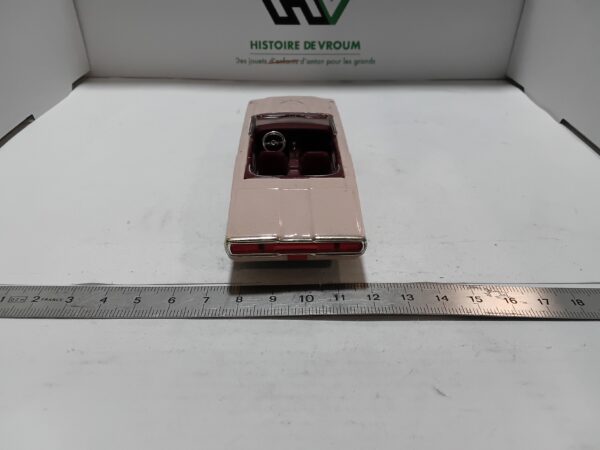 Ford Thunderbird 1966 Road Signature 1/43 – Image 3