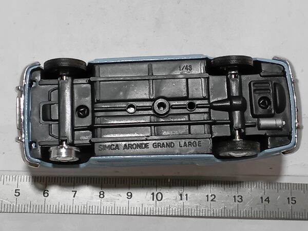 Simca Aronde Grand Large 1/43 – Image 5