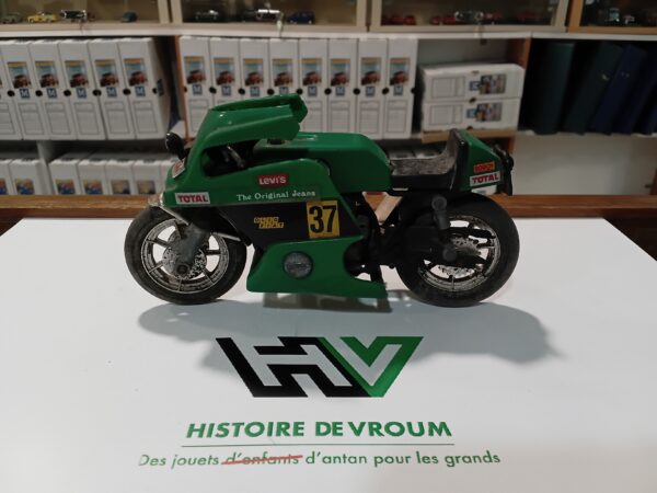 Moto Honda 750 Four n°37 Polistil 1/15