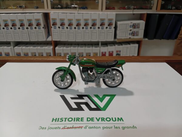 Moto Kawazaki 750 H2 Mach IV Guiloy 1/24