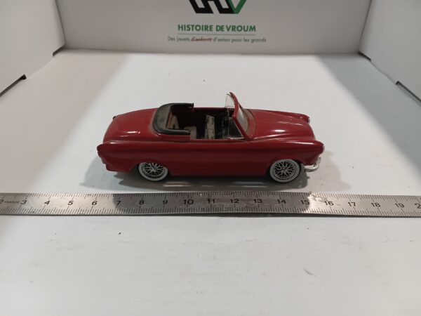 Peugeot 403 Cabriolet 1/43 Solido – Image 4