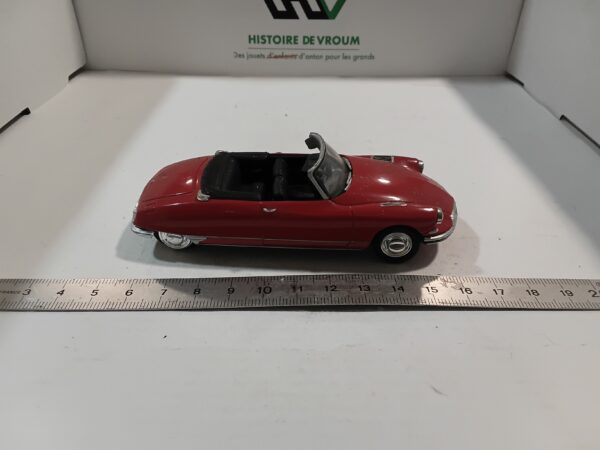 Citroën DS 19 Cabriolet 1961 Universal Hobbies 1/43 – Image 4