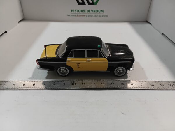 Seat 1500/1800 Taxi 1324 1/43 – Image 4