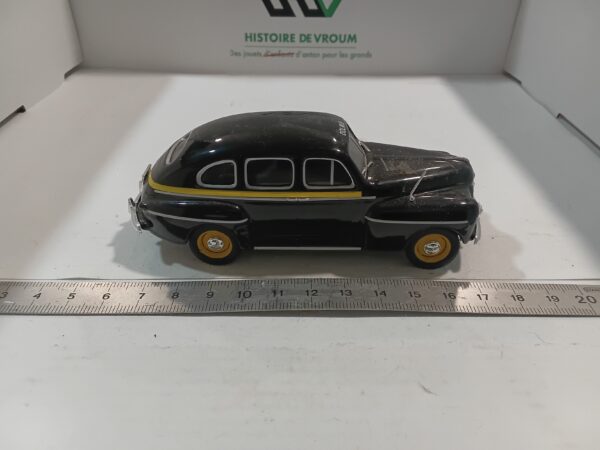 Ford Fordor 1947 Dolmus 1/43 – Image 4