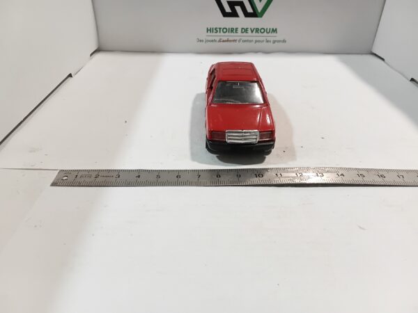 Mercedes 190 E Rouge Solido 1/43 – Image 2