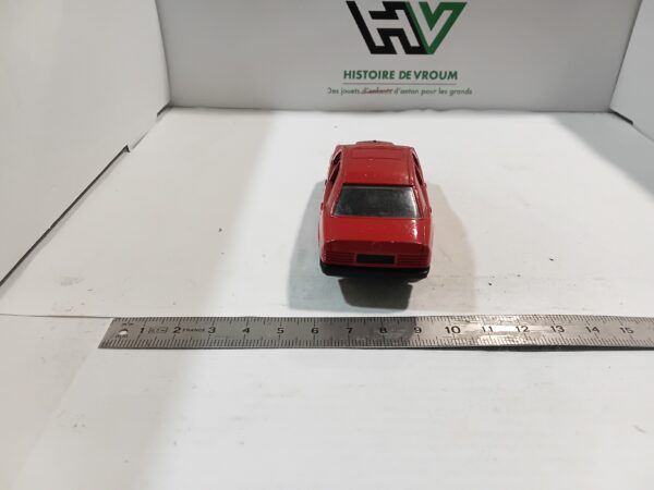Mercedes 190 E Rouge Solido 1/43 – Image 3