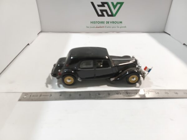 Citroën Traction 15 cv Présidentielle Norev 1/43 – Image 4