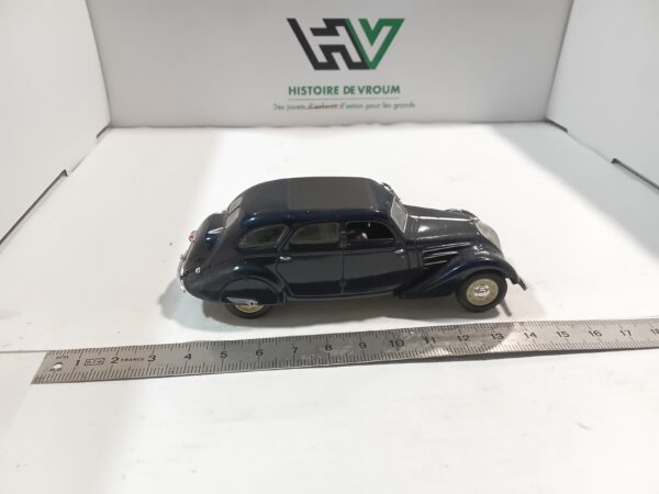 Peugeot 402 Bleue Norev 1/43 – Image 4