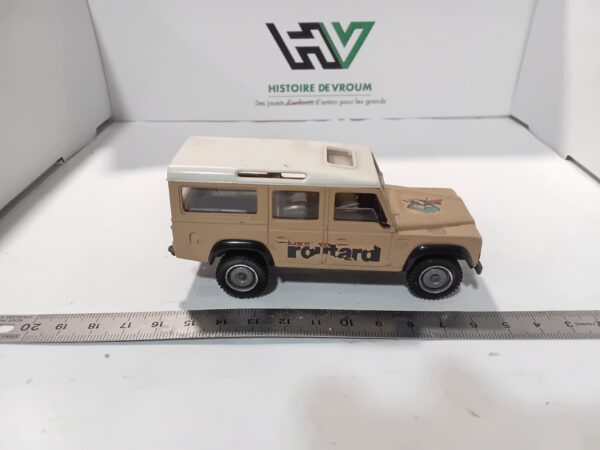Land Rover Defender 1/43 Solido – Image 3