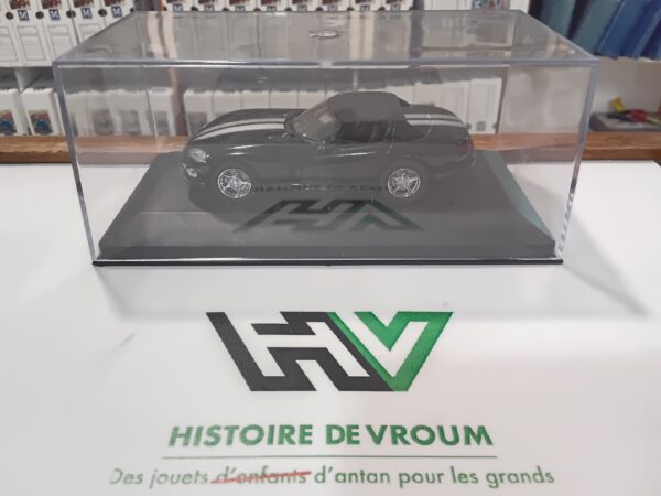 Dodge Viper Cabriolet Universal Hobbies 1/43