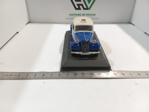 Citroën 11 1/43 Altaya – Image 2