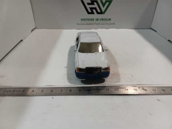 Mercedes 300 E Out Siders 4WD 1/36 – Image 2