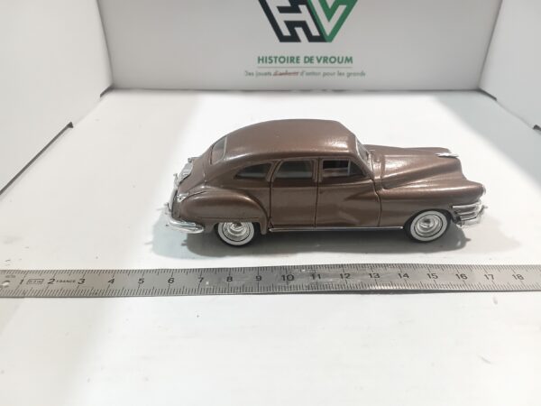 Chrysler Windsor 1946 1/43 Solido – Image 4